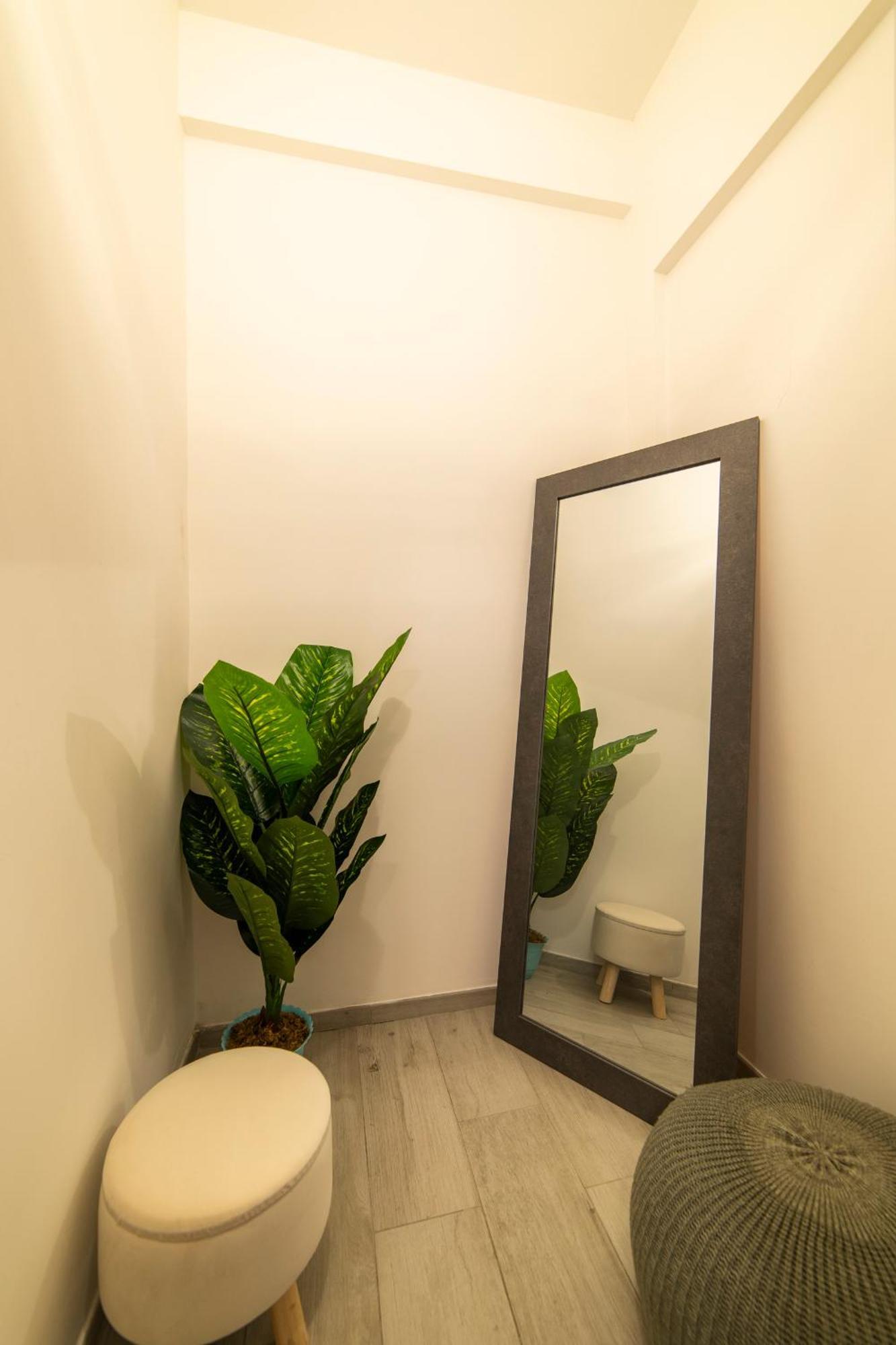 Smart Home - Trilocale Con Parcheggio Privato Рим Екстериор снимка